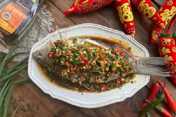 鯽魚(yú)要去魚(yú)腥線嗎 鯽魚(yú)去腥味怎么處理