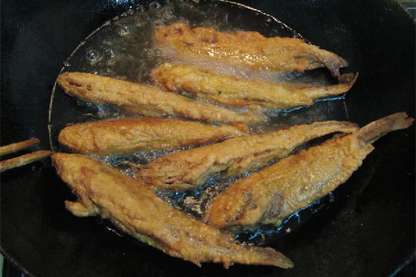 小黃魚(yú)怎么做最好吃 小黃魚(yú)可以炸著吃嗎